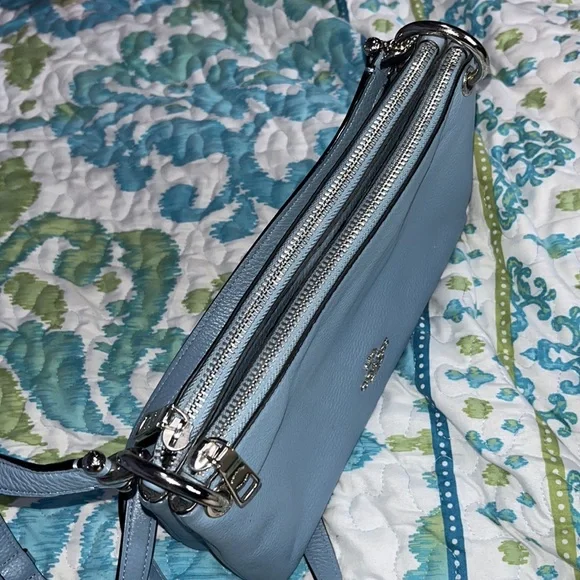 Coach Crossbody - Picture 6 of 8